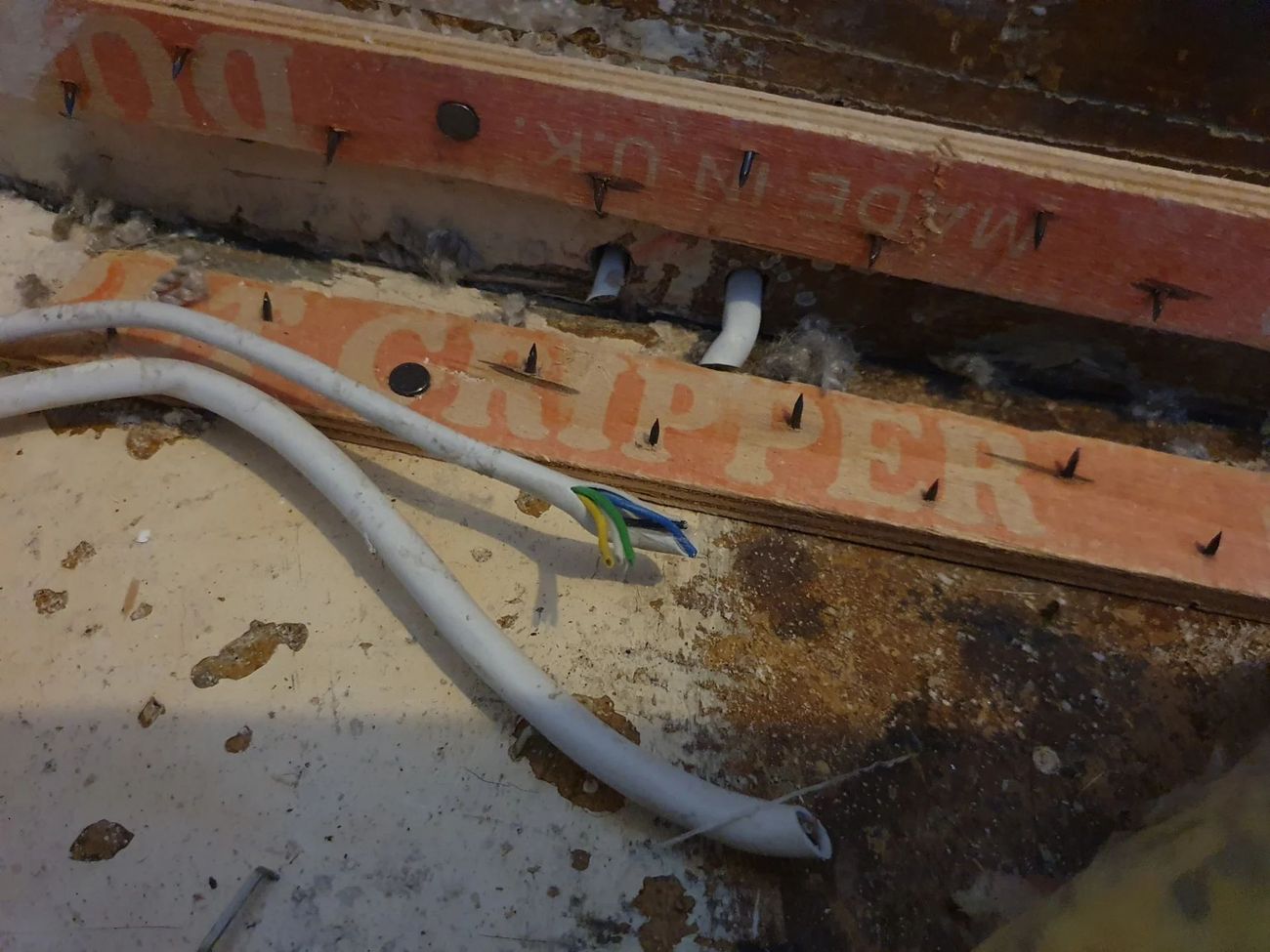 Carpet Fitter / Flooring Company Gone Through A Cable